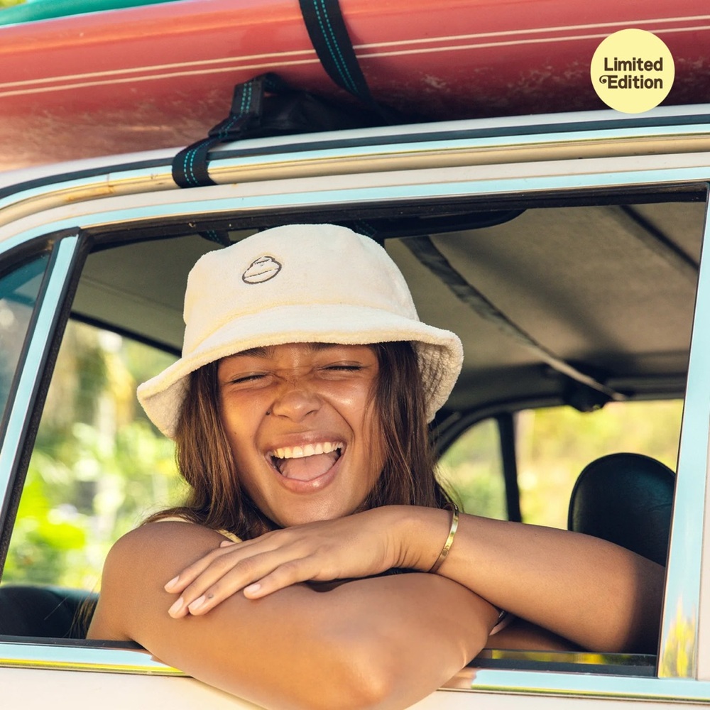 NEW SUN BUM softest bucket hat yet.